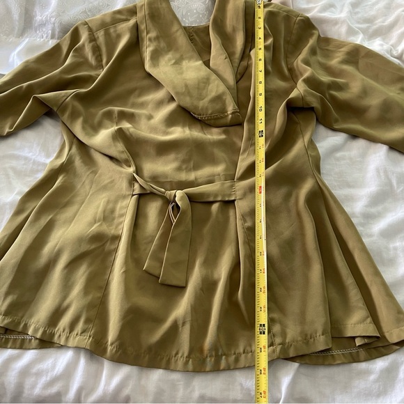 Button Up Coat with Tie Back and Hood - Picture 5 of 5